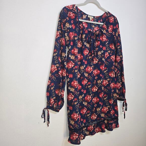 Lily White Women's Pullover Floral Dress. Size XS. - Picture 4 of 10